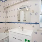 Апартаменты Charming Flat With Balcony - By Hostwise Портиман