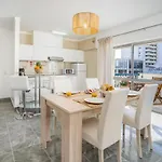 公寓 Charming Flat With Balcony - By Hostwise