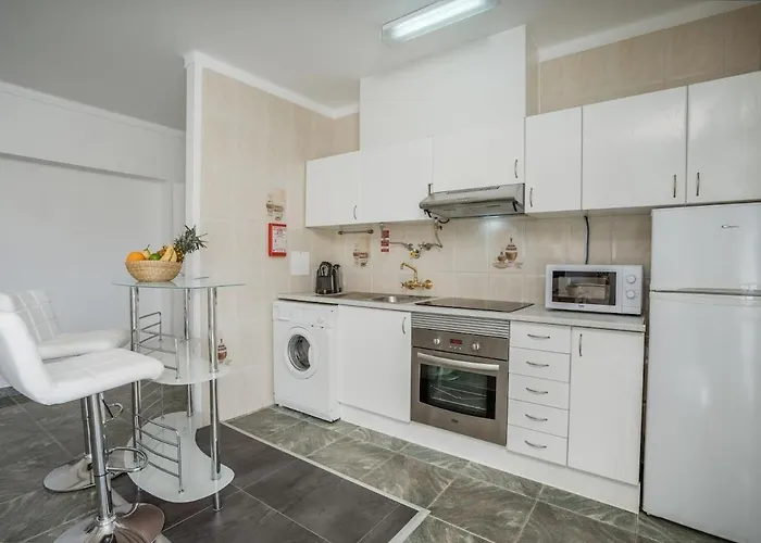 Charming Flat With Balcony - By Hostwise 아파트 포티마오