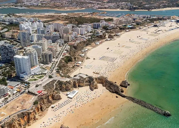 Charming Flat With Balcony - By Hostwise 아파트 포티마오