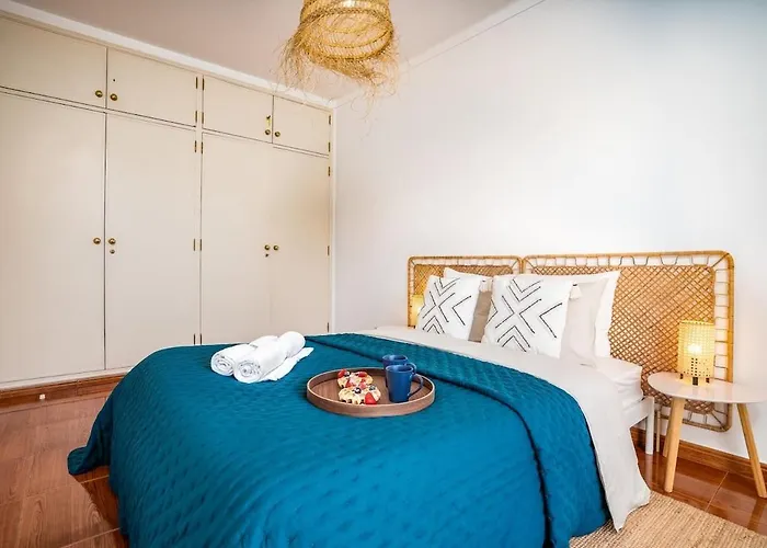 Apartamento Charming Flat With Balcony - By Hostwise Portimão