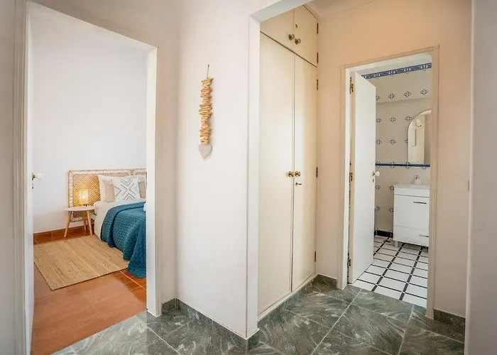 Charming Flat With Balcony - By Hostwise Apartamento